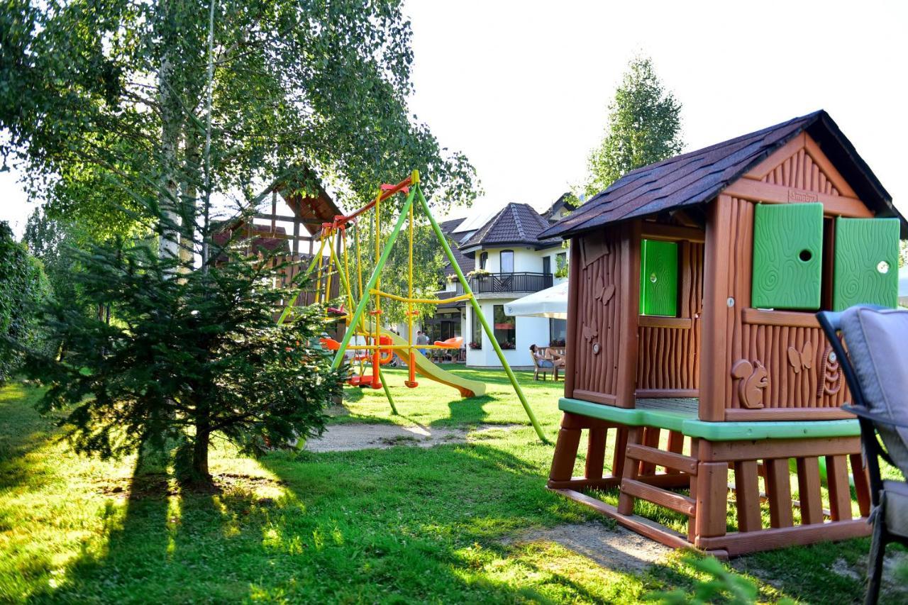 Natura Family Resort Avrig Bagian luar foto